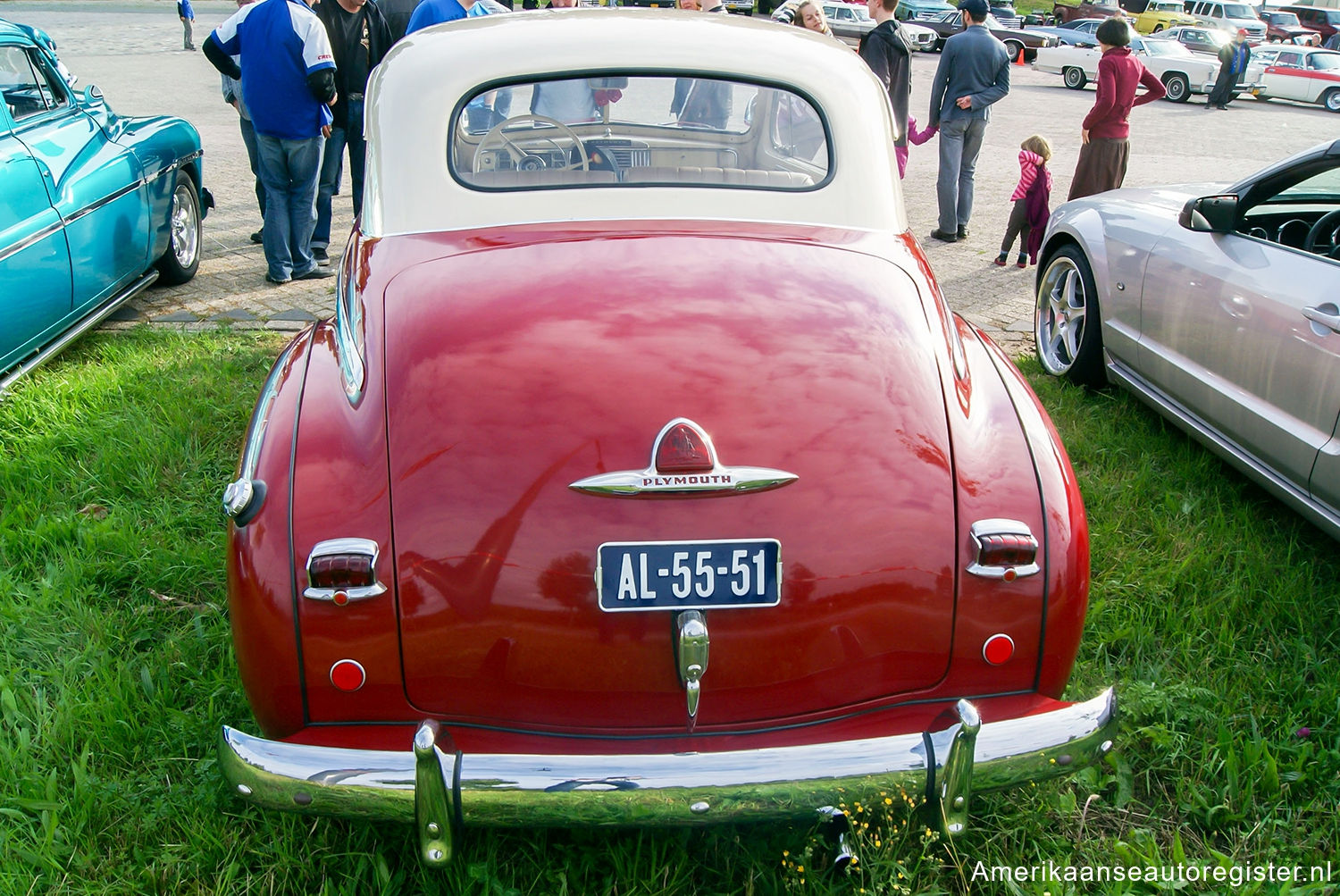 Plymouth De Luxe uit 1946